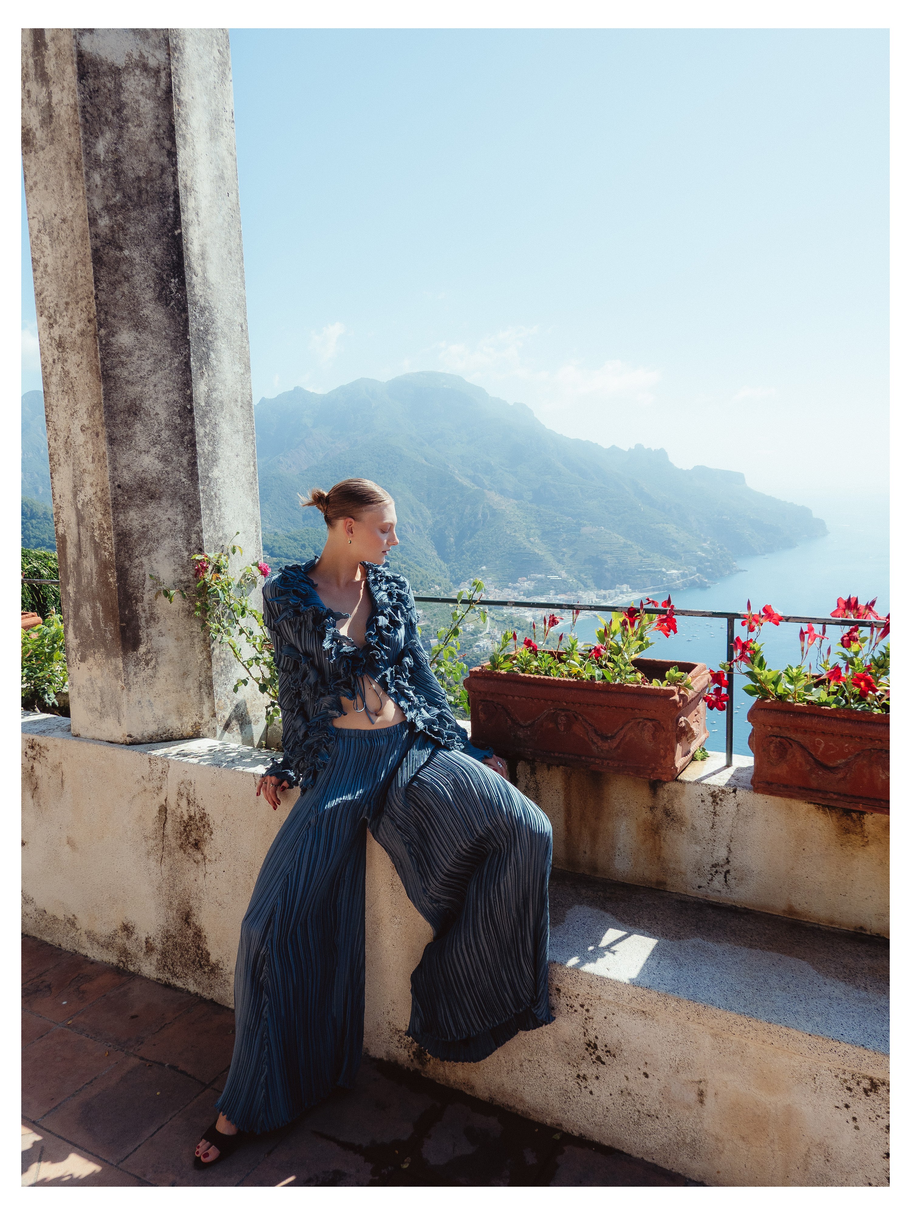 Fashion photograph by Yiannis Spanos